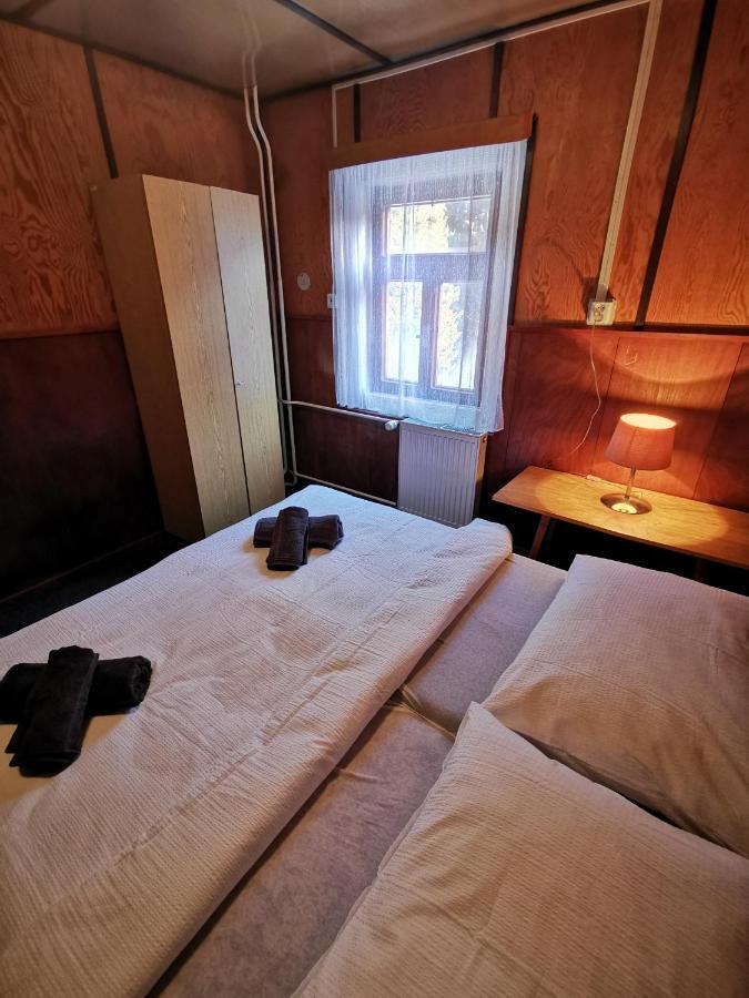 Chata Pod Studnicnou Pec pod Snezkou Exteriör bild